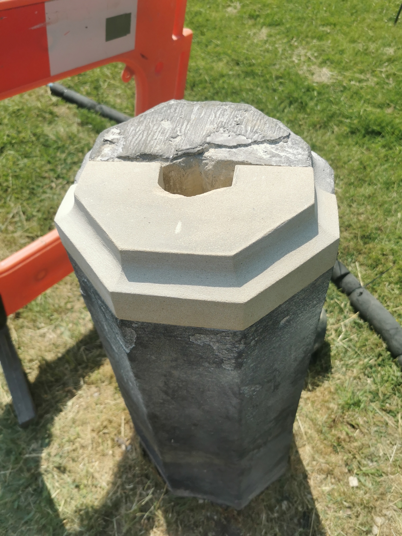 Portrait of the stonemason at work